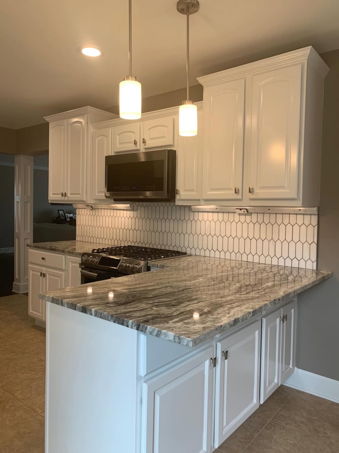 River Green Granite Kitchen — Fantasy Brown Granite kitchen project by Indiana Stone Gallery